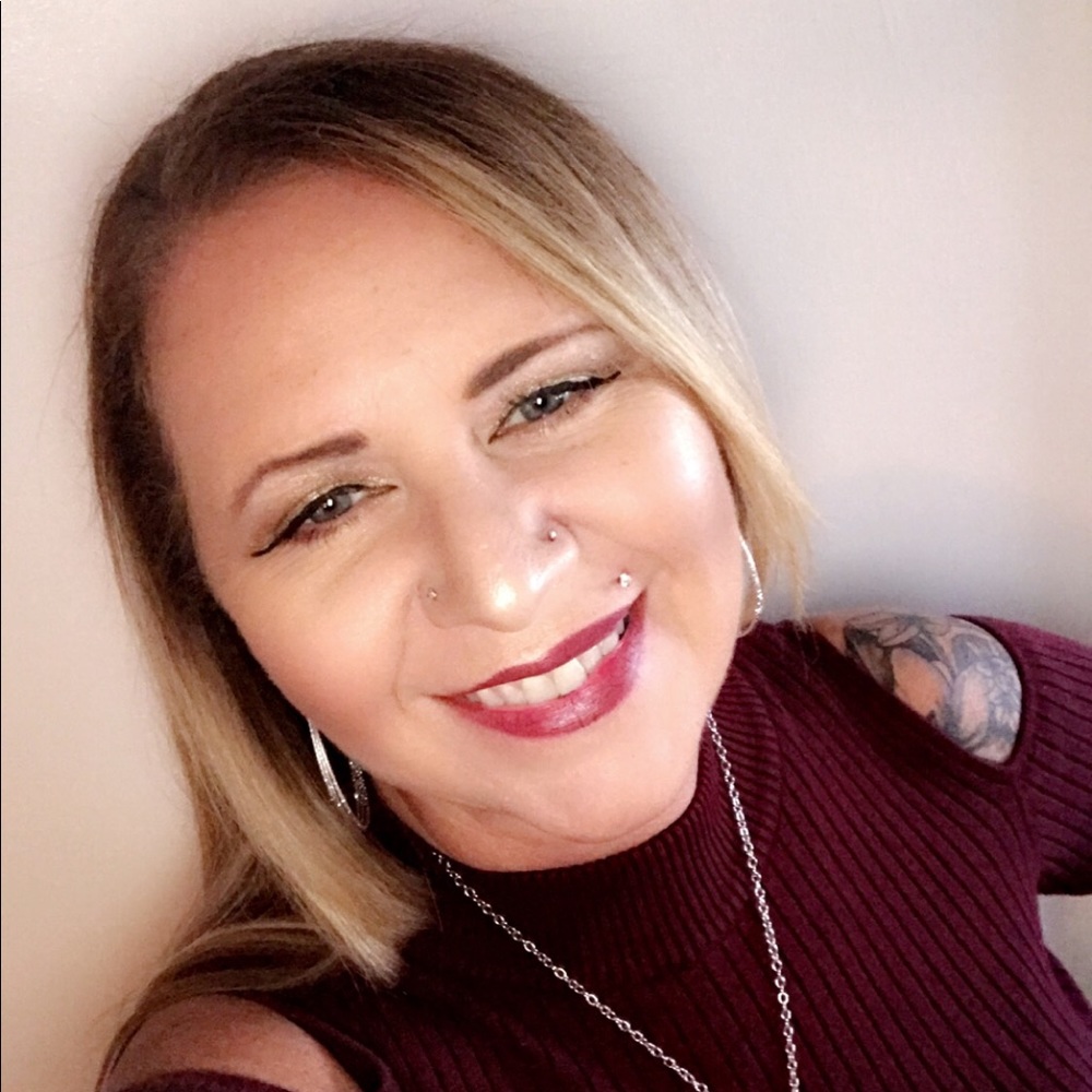 Meet your Posher, Tina